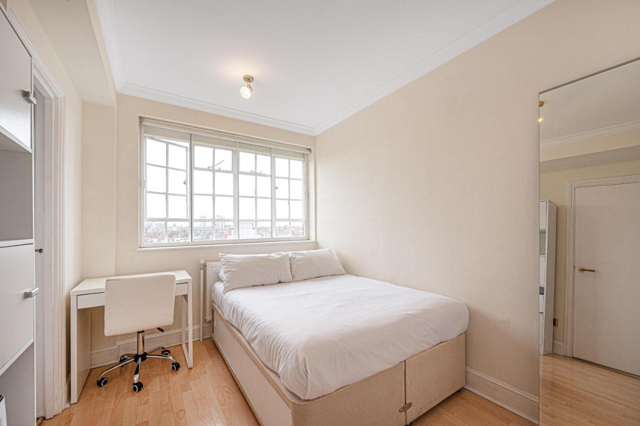 לונדון South Kensington Excellent Location Studio At Chelsea Cloister Hotel מראה חיצוני תמונה